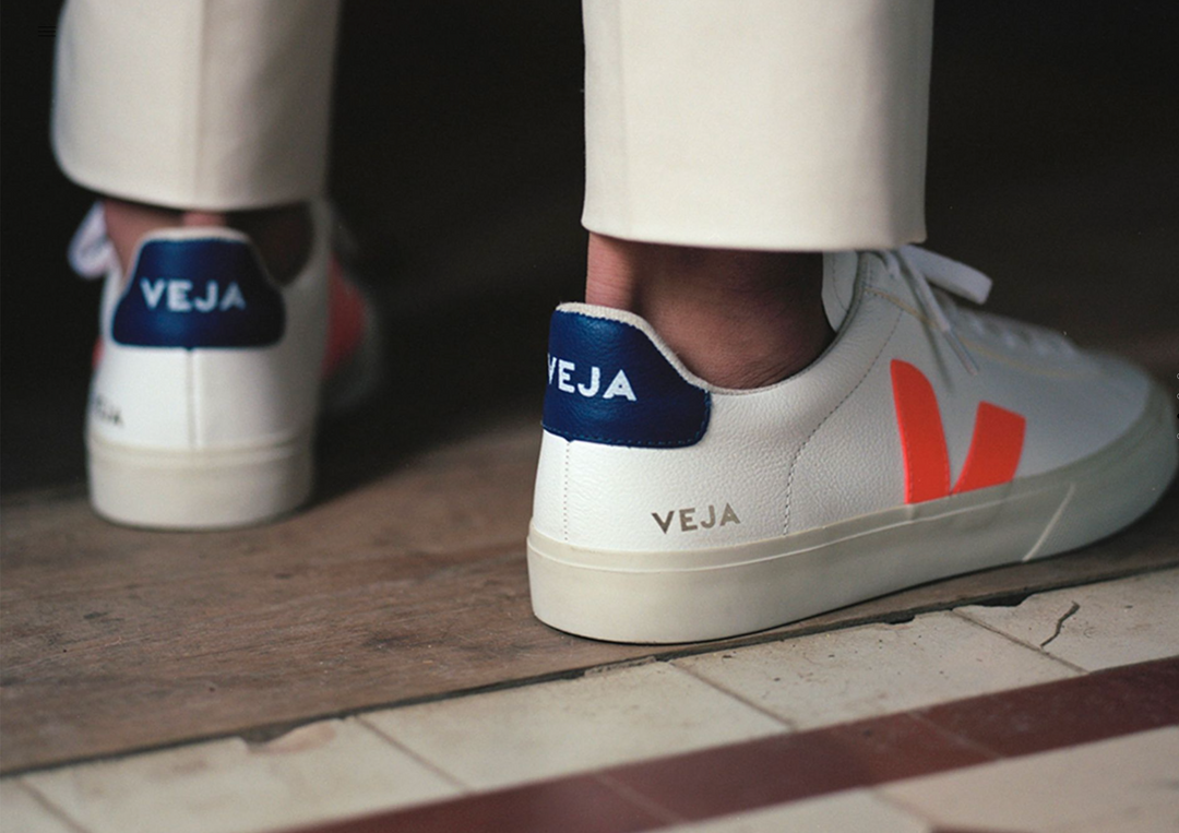 Veja Women's Campo ChromeFree White Orange Fluo Cobalt artiste Basic